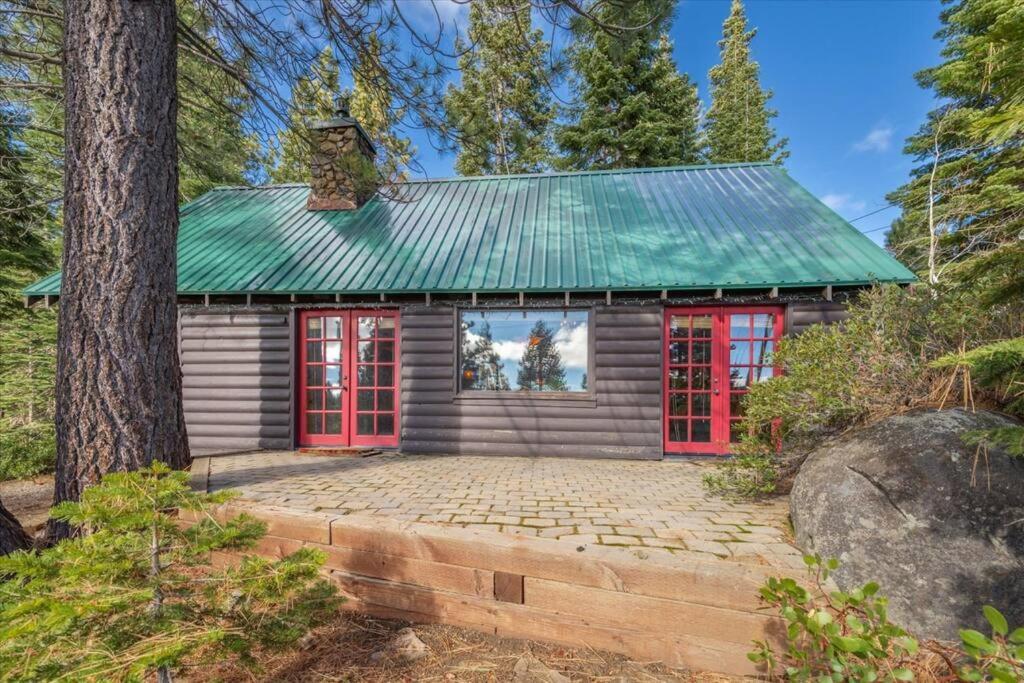 Coziest Cabin In Tahoe W Stone Fireplace Comfy Beds Close To Slopes & Lake Carnelian Bay Exterior foto